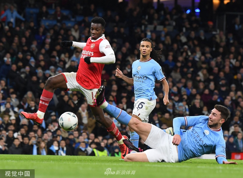 阿森纳碾压意大利，格拉利什绝境逆转的简单介绍