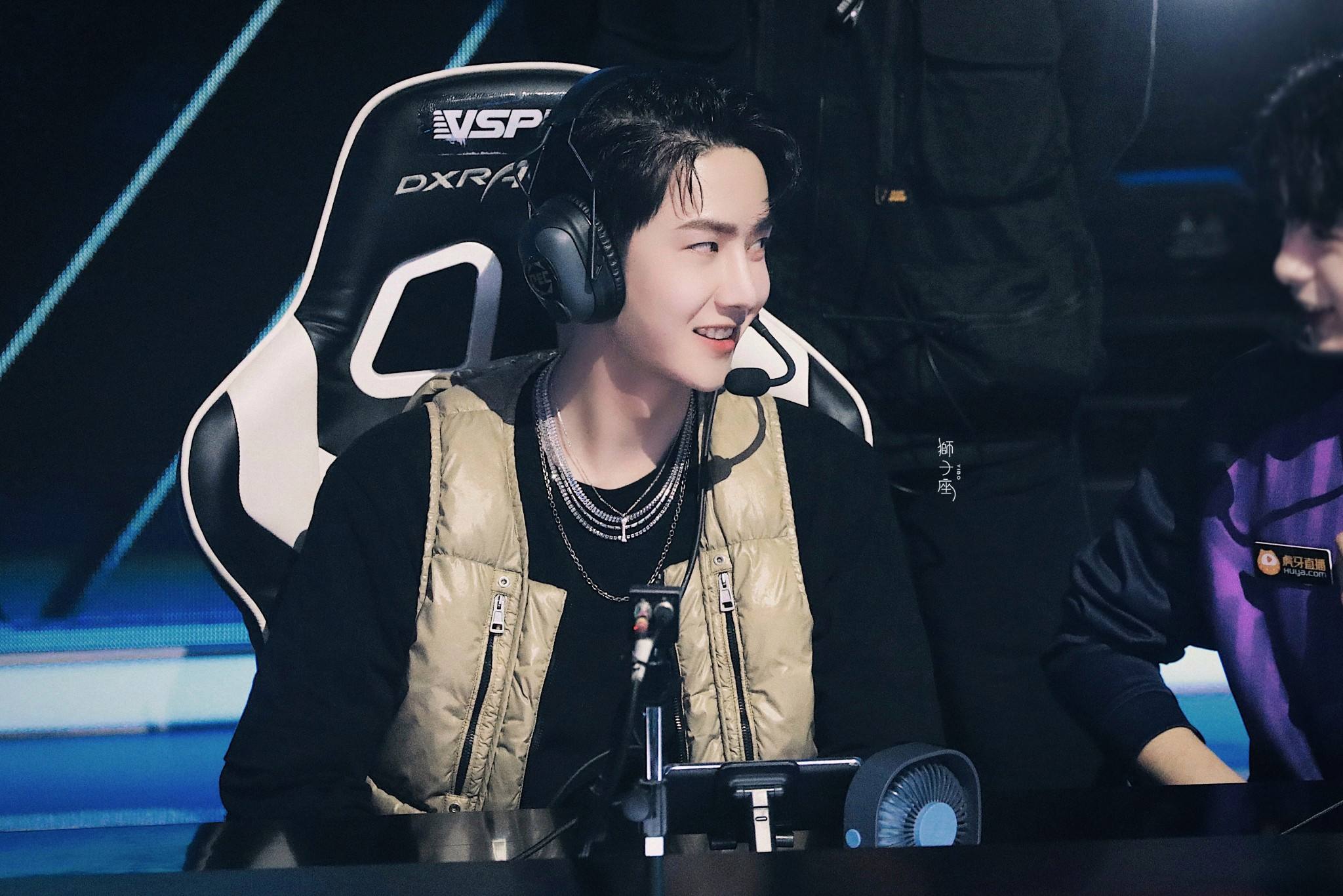 和平精英明星选手受伤退赛，引发热议