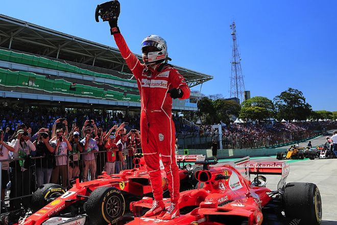 哈斯车队绝杀威廉姆斯,汉密尔顿高光表现 哈斯车队绝杀威廉姆斯,汉密尔顿高光表现