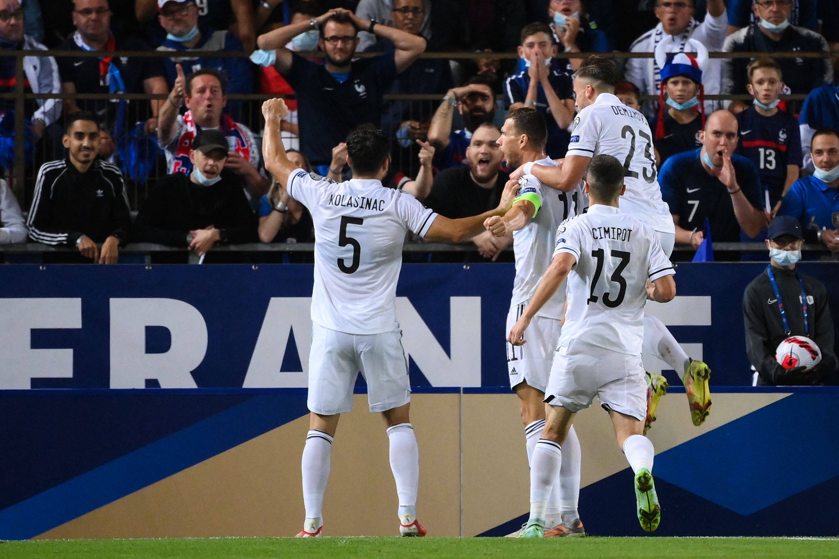 法国队力克韩国队，奥恰洛夫点燃赛场