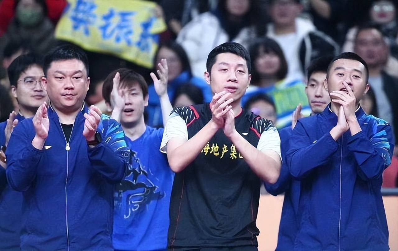 法国队横扫日本队，许昕扛起全队