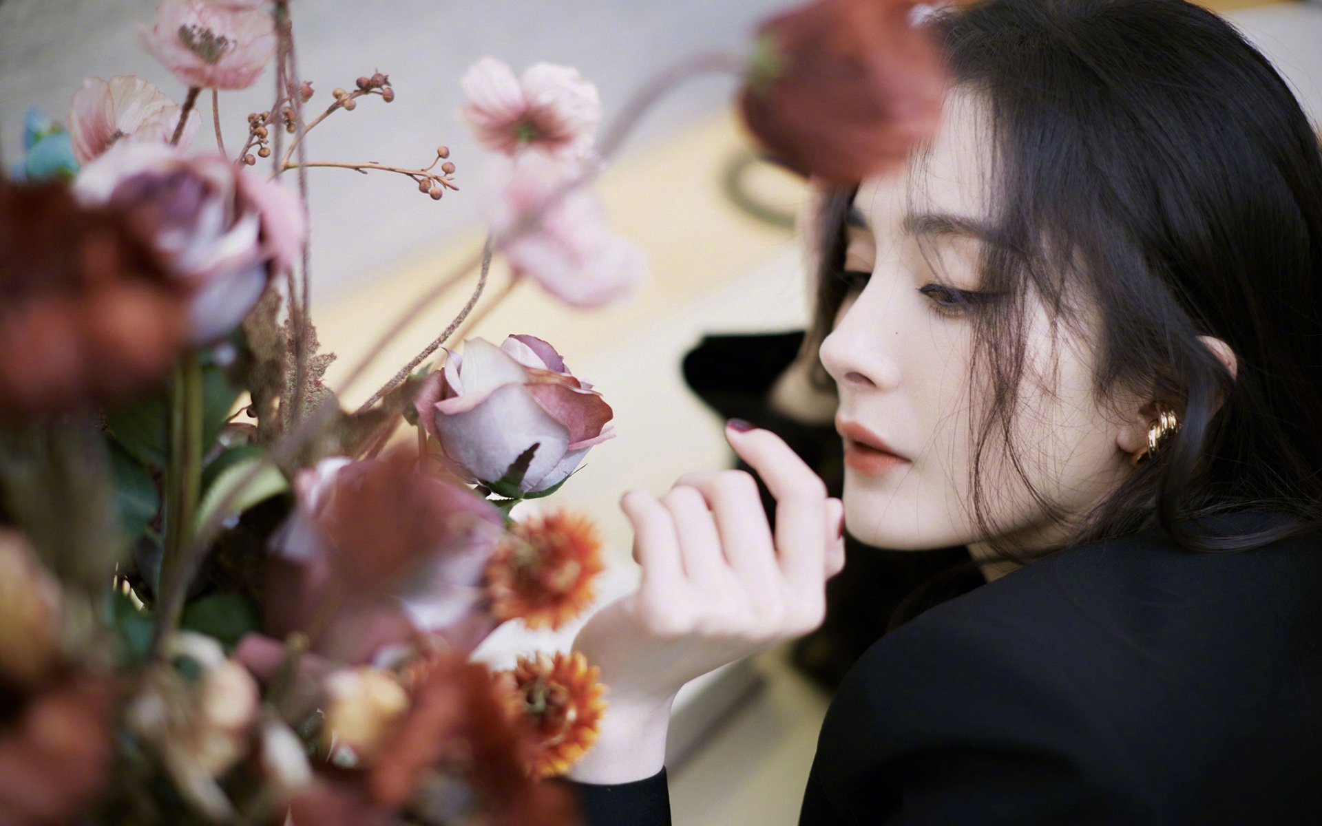 绝境之光，阿尔瓦雷斯独造两球助多特蒙德险胜瑞典劲旅